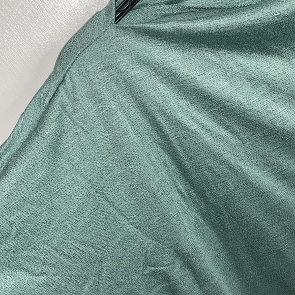 NWOT Sage Green Top - Picture 5 of 5